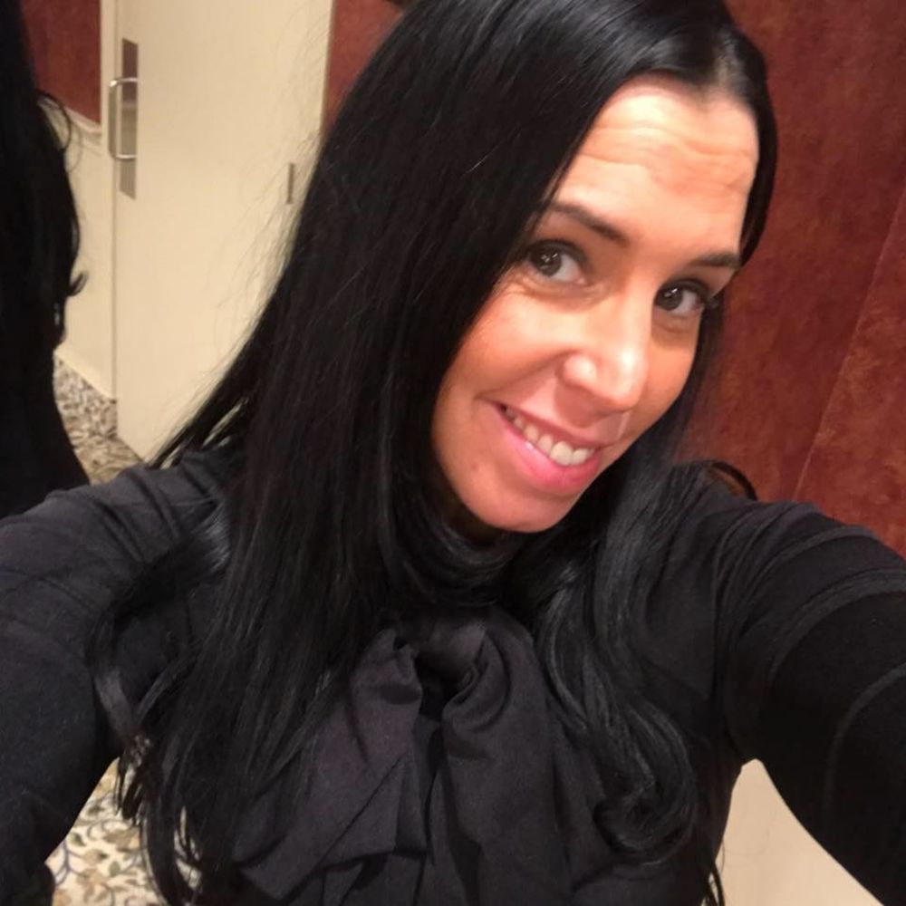 Meet your Posher, Laina